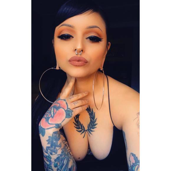 Meet your Posher, Roslyn - Picture 1 of 1